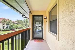 908 Hammock Pine Blvd, Clearwater, FL 33761 - Photo 2