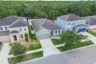 12152 Ledbury Commons Dr, Gibsonton, FL 33534 - Photo 2