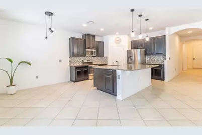 12152 Ledbury Commons Drive, Gibsonton, FL 33534 - Photo 6