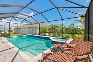 6092 Hidden Br Dr, Apollo Beach, FL 33572 - Photo 2