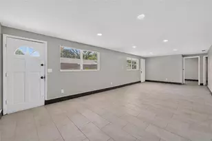1703 E Idell St, Tampa, FL 33604 - Photo 8