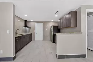 1703 E Idell St, Tampa, FL 33604 - Photo 12