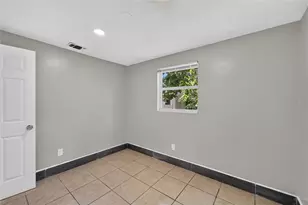 1703 E Idell St, Tampa, FL 33604 - Photo 30