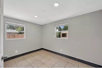 1703 E Idell Street, Tampa, FL 33604 - Photo 28