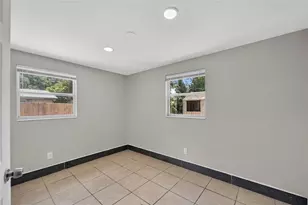 1703 E Idell St, Tampa, FL 33604 - Photo 28