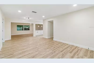 6781 33rd Avenue N, Saint Petersburg, FL 33710 - Photo 6