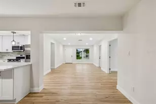 6781 33rd Ave N, Saint Petersburg, FL 33710 - Photo 26