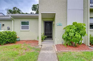230 Cypress Pl, Oldsmar, FL 34677 - Photo 4