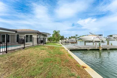 340 Palm Island NE, Clearwater Beach, FL 33767 - Photo 74