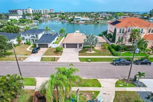 340 Palm Island NE, Clearwater Beach, FL 33767 - Photo 2