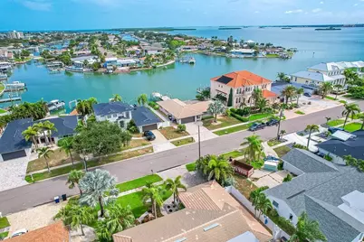 340 Palm Island NE, Clearwater Beach, FL 33767 - Photo 4