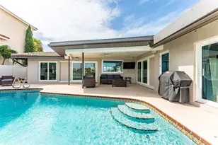 340 Palm Island NE, Clearwater Beach, FL 33767 - Photo 64