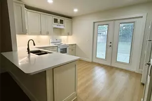 220 W North St, Tampa, FL 33604 - Photo 2