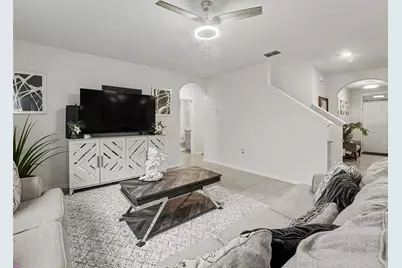 210 Meadowbrook Boulevard, Winter Haven, FL 33881 - Photo 4