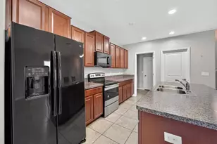 10210 Boggy Moss Dr, Riverview, FL 33578 - Photo 8