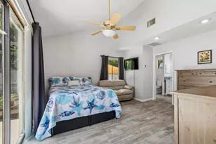 2781 Valencia Ln W, Palm Harbor, FL 34684 - Photo 36