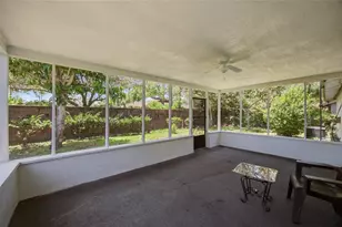 13510 Capitol Dr, Tampa, FL 33613 - Photo 28