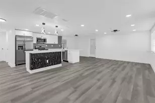 3325 Darlington Rd, Holiday, FL 34691 - Photo 10