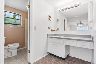 9704 Shalimar Ct, Tampa, FL 33615 - Photo 22