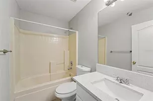 22901 Hawk Hill Loop, Land O Lakes, FL 34639 - Photo 18