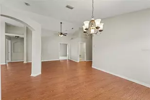 22901 Hawk Hill Loop, Land O Lakes, FL 34639 - Photo 4