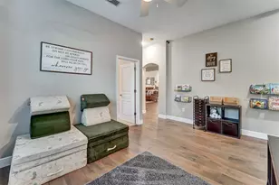 7136 Derwent Glen Cir, Land O Lakes, FL 34637 - Photo 22