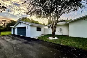 1646 Robin Hood Ln, Clearwater, FL 33764 - Photo 44