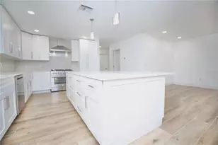1646 Robin Hood Ln, Clearwater, FL 33764 - Photo 14