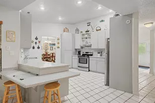 24075 Winding Creek Dr, Brooksville, FL 34601 - Photo 18
