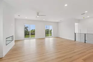 96 Shore Dr, Tarpon Springs, FL 34689 - Photo 14