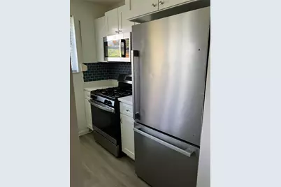 5660 80th Street N #D205, Saint Petersburg, FL 33709 - Photo 8