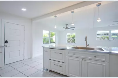 10276 121st Avenue, Largo, FL 33773 - Photo 12