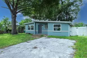 10276 121st Ave, Largo, FL 33773 - Photo 2