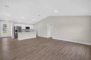 147 Flanders St, Port Charlotte, FL 33954 - Photo 4