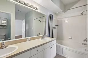 2510 Butterfly Landing Dr, Land O Lakes, FL 34638 - Photo 18
