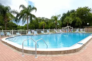 1418 Arrowhead Cir W, Clearwater, FL 33759 - Photo 32