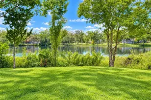 11861 Raintree Dr, Tampa, FL 33617 - Photo 4