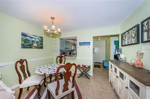 2117 Lakewood Club Dr S, Saint Petersburg, FL 33712 - Photo 10