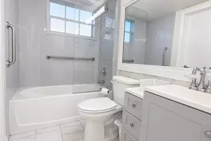 6931 Stonesthrow Cir N, Saint Petersburg, FL 33710 - Photo 10