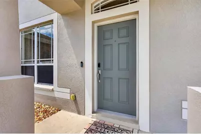 30524 Lanesborough Circle, Wesley Chapel, FL 33543 - Photo 2
