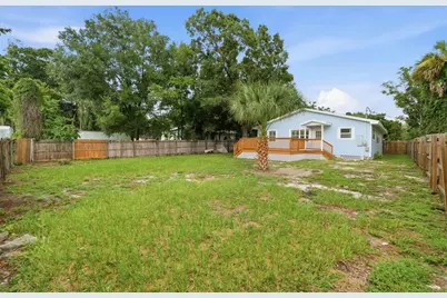 9402 N 12th St, Tampa, FL 33612 - Photo 16