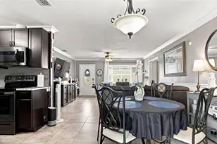 1206 Tulipwood Dr, Seffner, FL 33584 - Photo 12