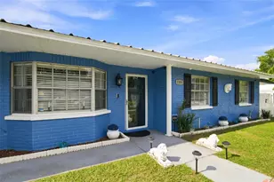 1206 Tulipwood Dr, Seffner, FL 33584 - Photo 4