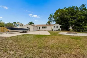 7745 Westmoreland Dr, Sarasota, FL 34243 - Photo 16