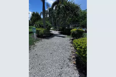 6211 Bayside Key Drive, Tampa, FL 33615 - Photo 24