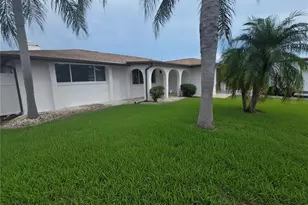 8948 St Regis Ln, Port Richey, FL 34668 - Photo 2