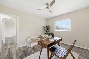 2327 W Knollwood Pl, Tampa, FL 33604 - Photo 22