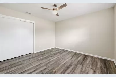 2327 W Knollwood Place, Tampa, FL 33604 - Photo 28