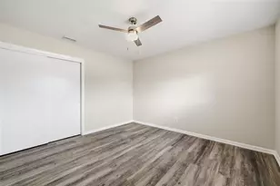 2327 W Knollwood Pl, Tampa, FL 33604 - Photo 28