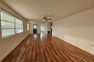 2850 59th Street S, Saint Petersburg, FL 33707 - Photo 6
